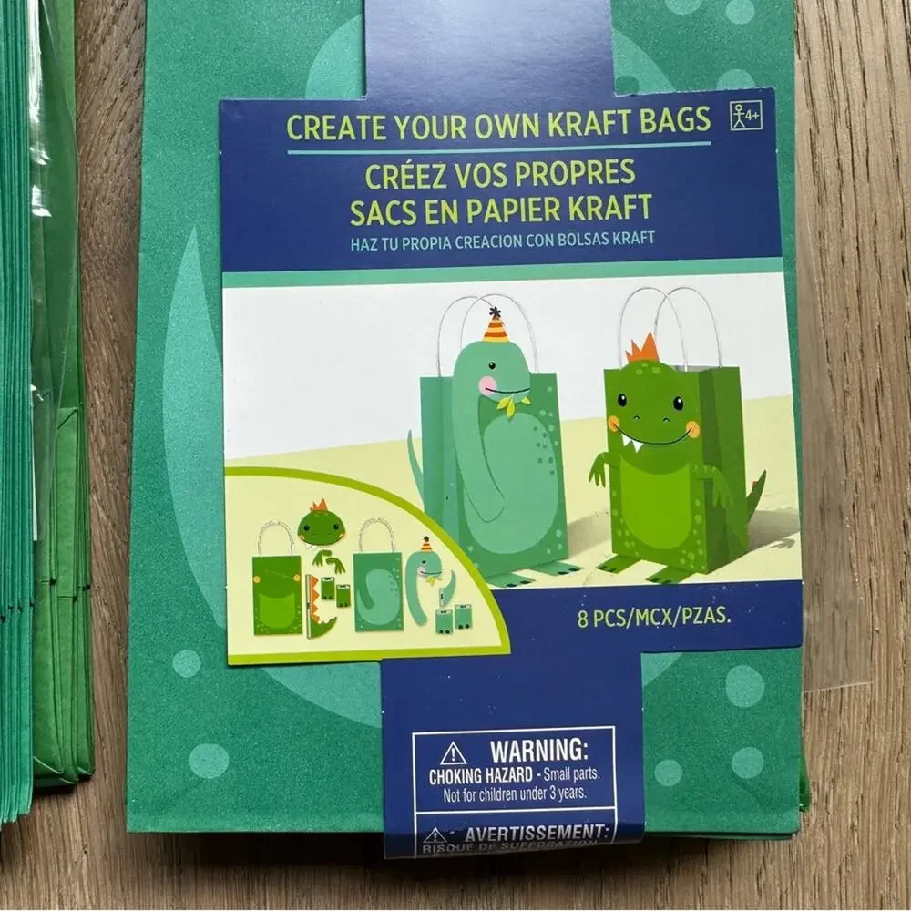 NWT Green Dinosaur Kraft Party Bags (8 bags)